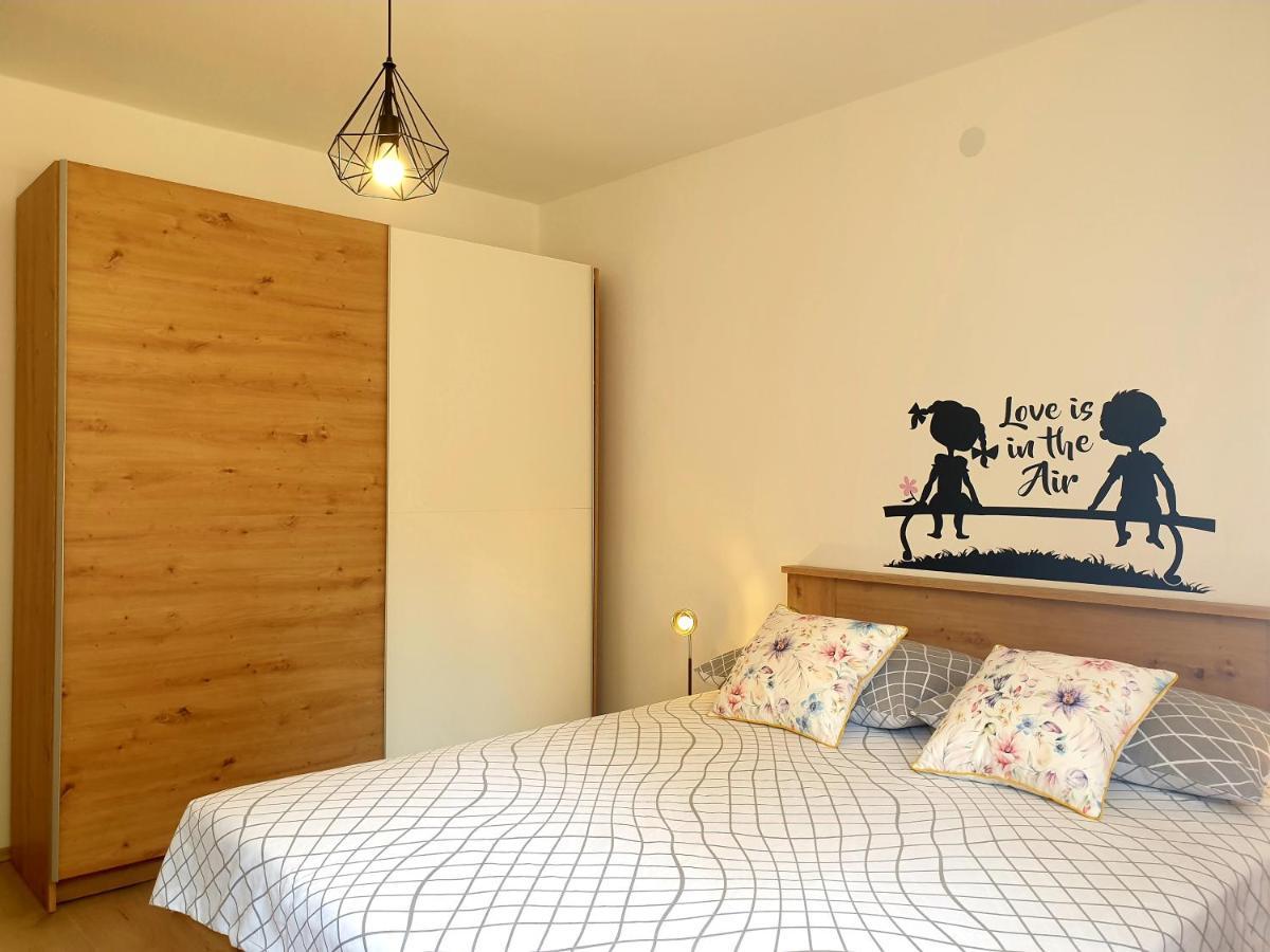 Apartment Mon Cheri-Located In A Quiet Neighbourhood Near Beaches Free Parking Pula Ngoại thất bức ảnh